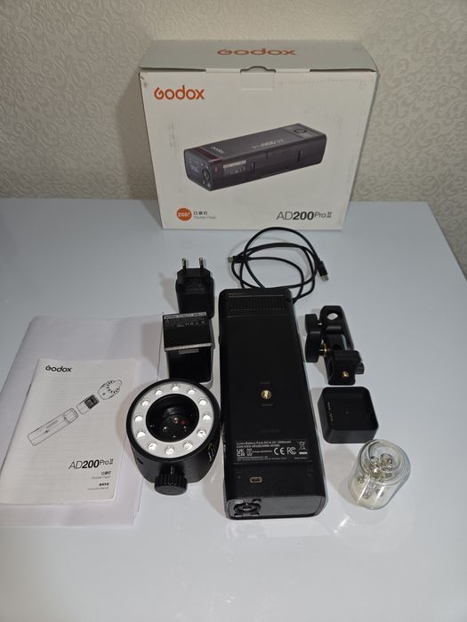Импульсный свет Godox AD200Pro