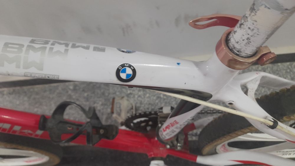 Velosiped BMW oq rangda ideal