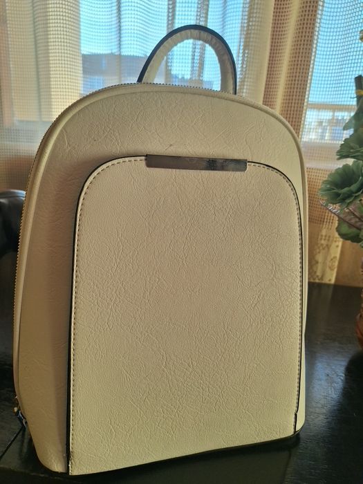 Дамска.   раница