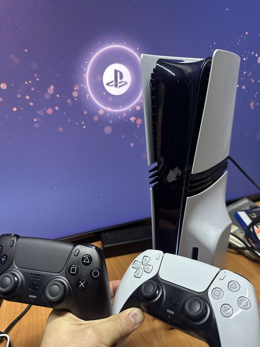 PLAYSTATION 5 PRO почти новый+600 игр