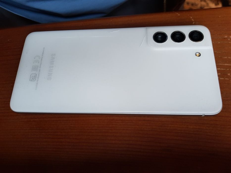 Продам samsung galaxy. S21.FE