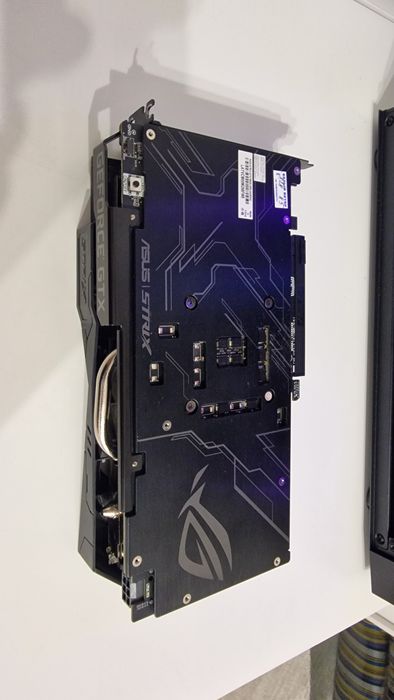 Видеокарта Asus Rog Strix 1660 Super