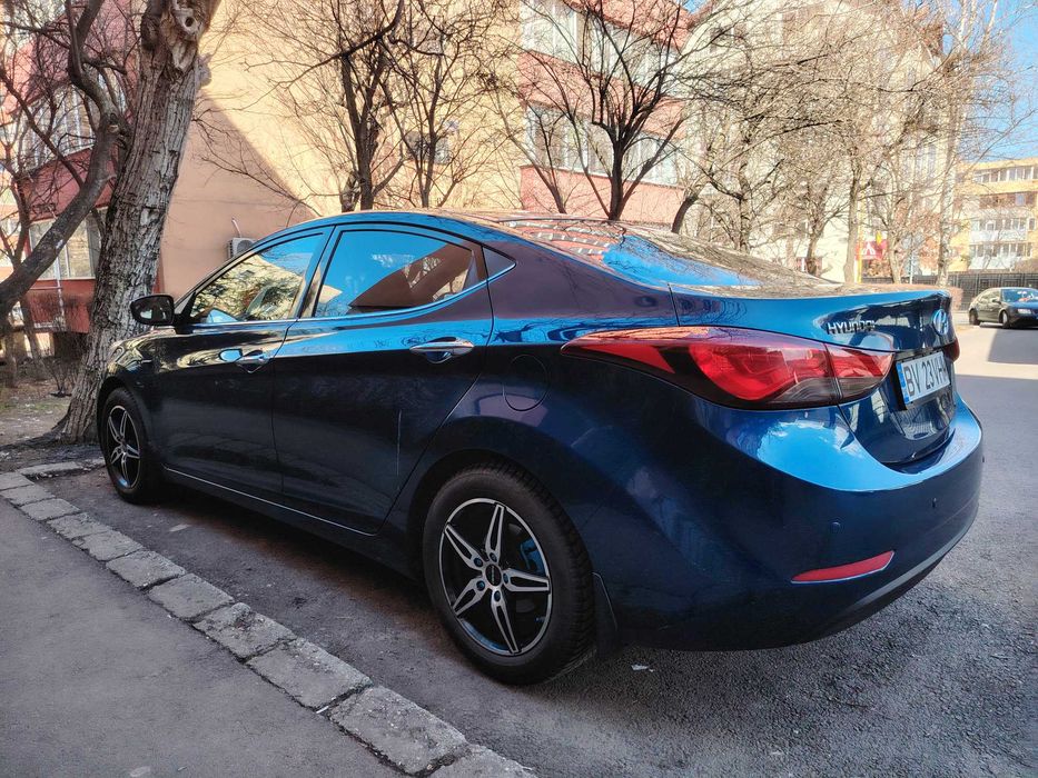 Elantra 1.6 benzină 2015