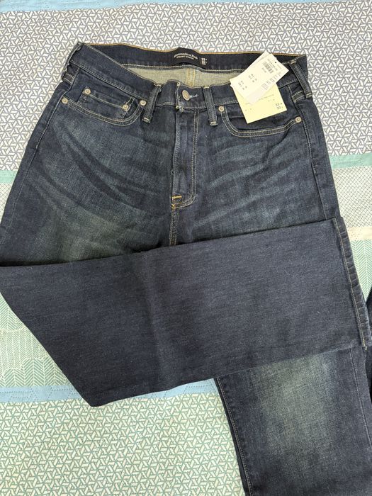 Продаются мужские джинсы