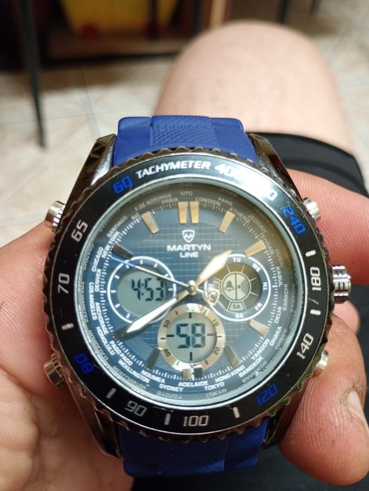 Ceasul electronic Martyn Liner model 3038# din Japonia este un cronogr