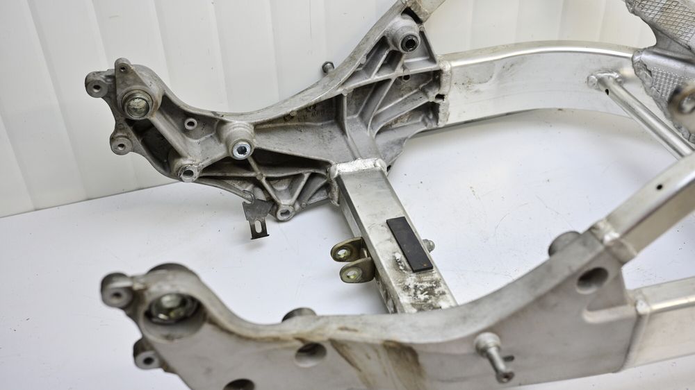 Cadru Sasiu Cu Acte Honda CBR600F F4 PC35 1999 - 2000