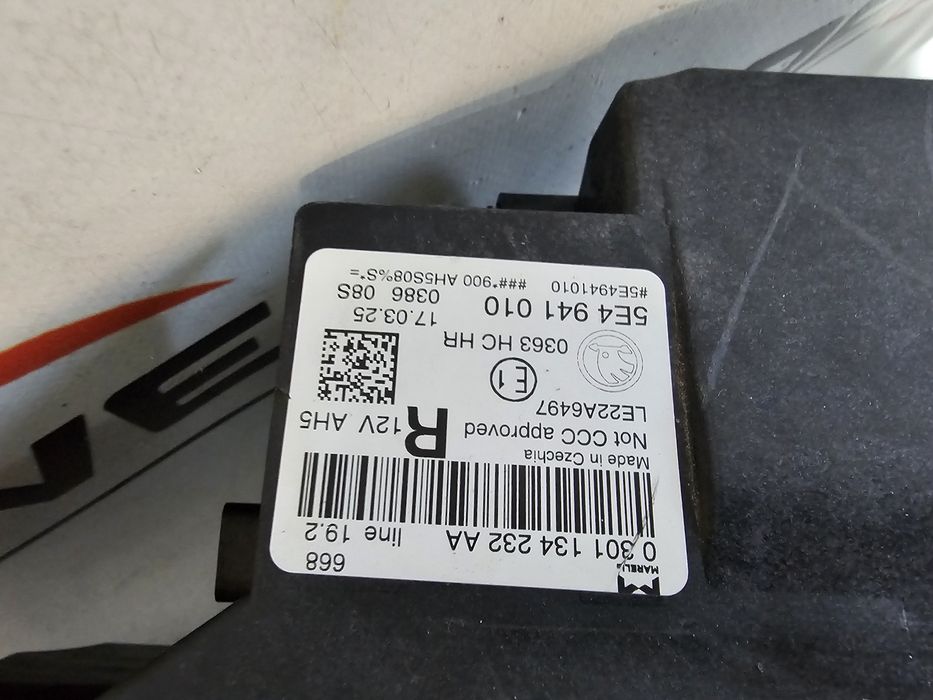 Far dreapta led Skoda Octavia 4 Facelift cod 5E4941010