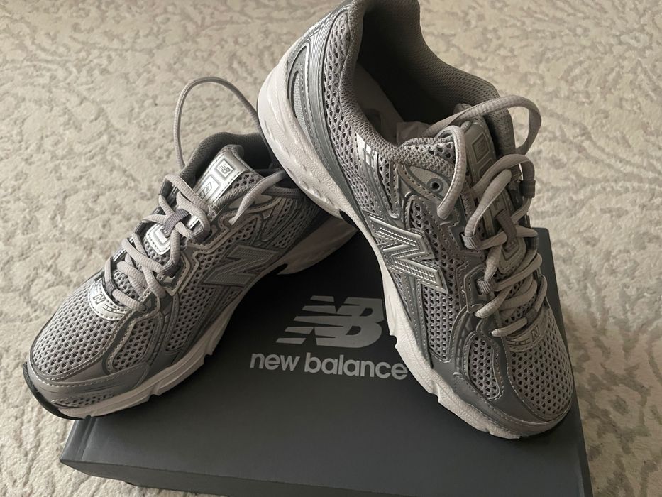 Кроссовки бренда New Balance в размере 37, новые легкие, дышащие