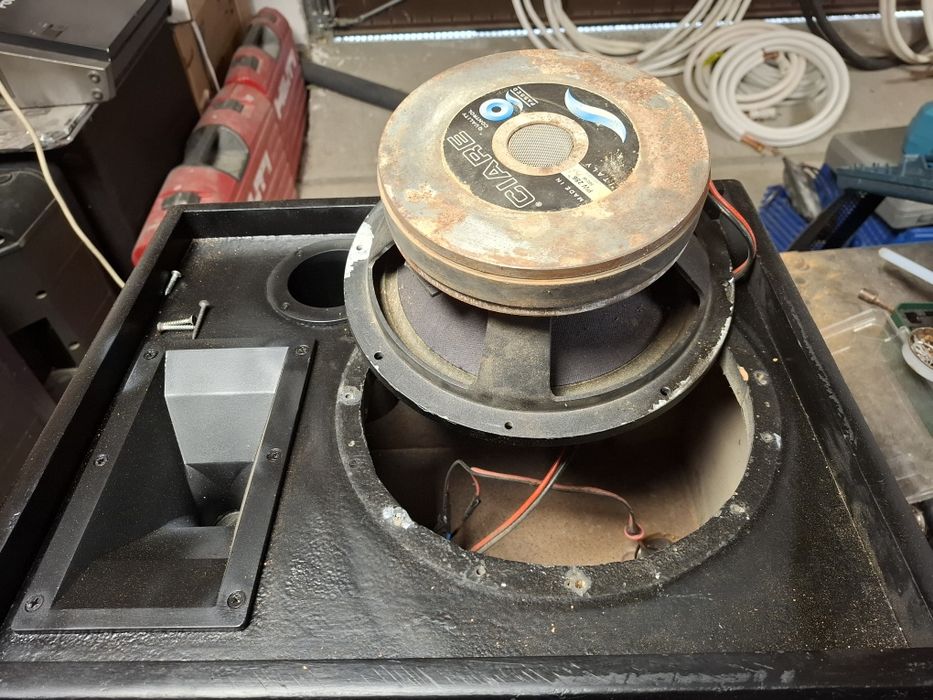 Vând boxe  pasive și active