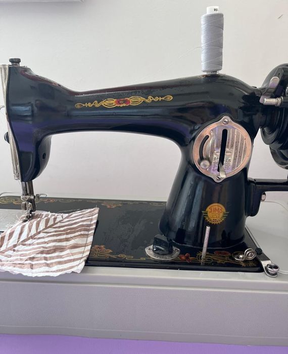 Швейная машинка СССР ИДЕАЛЬНАЯ!!!