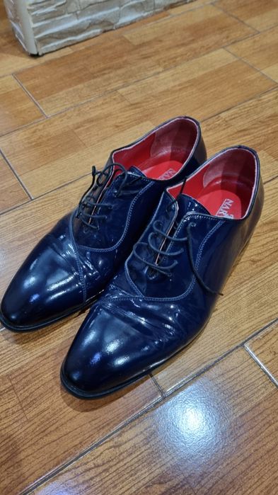 Pantofi barbati de piele lăcuiți Narman.