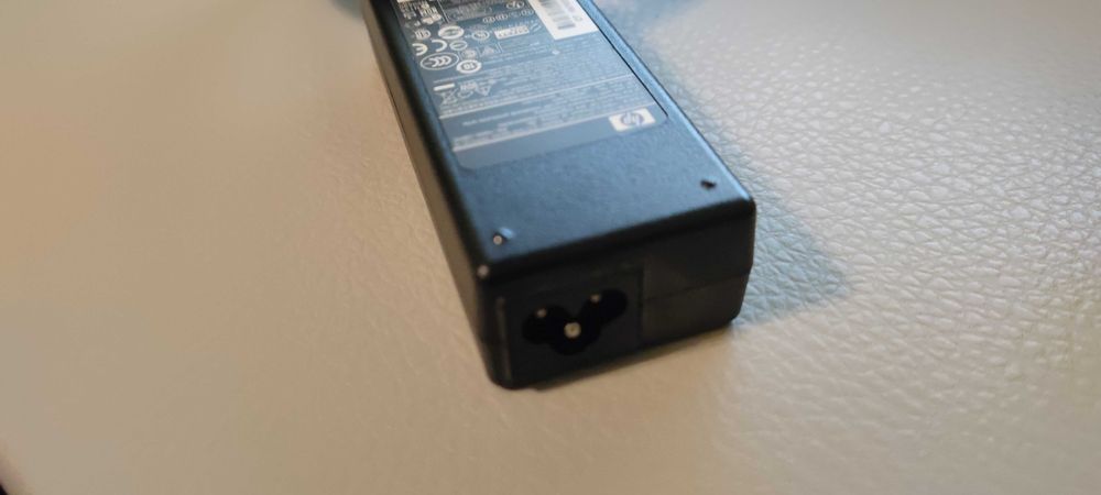 Зарядно на Лаптоп - HP - 90W
