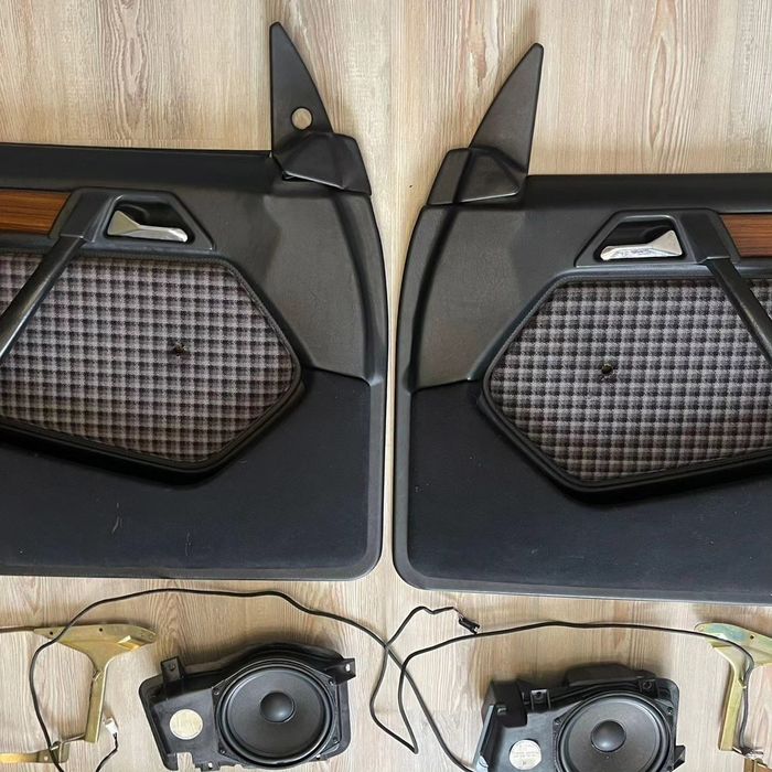 Обшивки мерседес 124