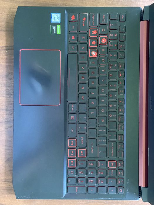Игровой ноутбук Acer Nitro 5 AN515-54: CORE i5-9300H, NVIDIA GTX 1650