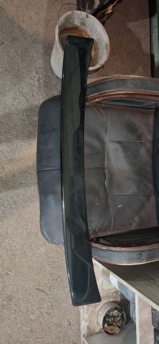 Продам спойлер , стоял на пассат б5