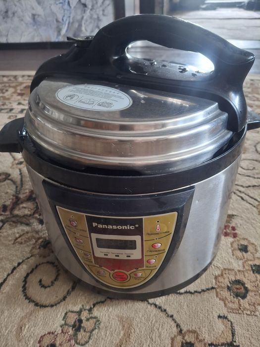 Продам мультиварку .