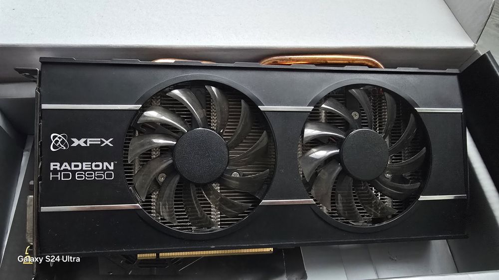 Placa video RADEON HD 6950