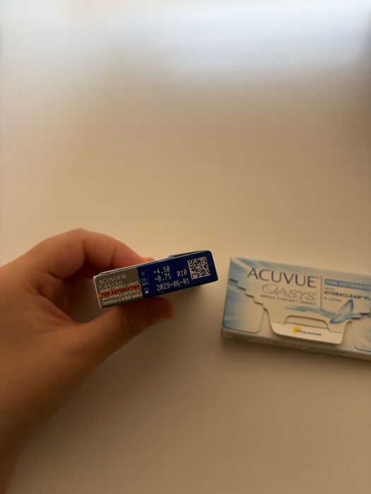 Продам линзы Acuvue oasys