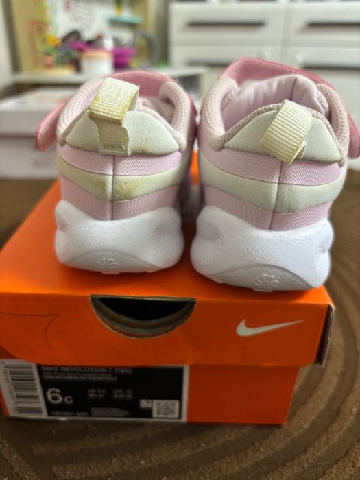 Бебешки маратонки Nike revolution 7