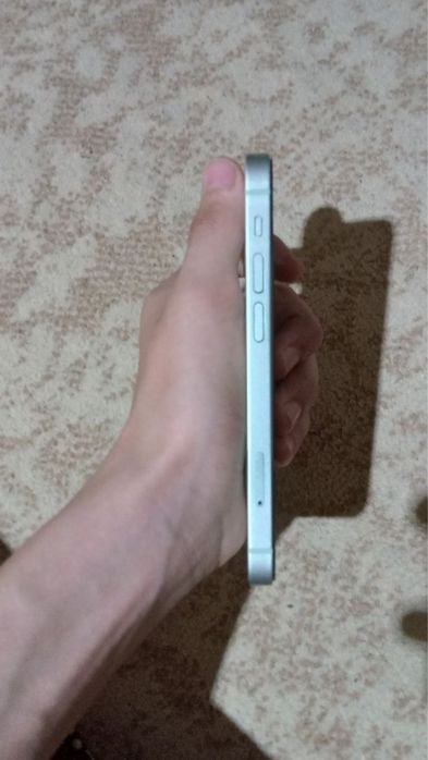 iPhone 12mini bolishi shu.