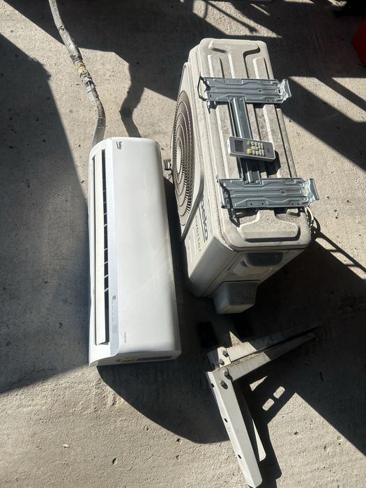 Aer conditiinat / inverter 12000 Btu BEKO BRVPF 121