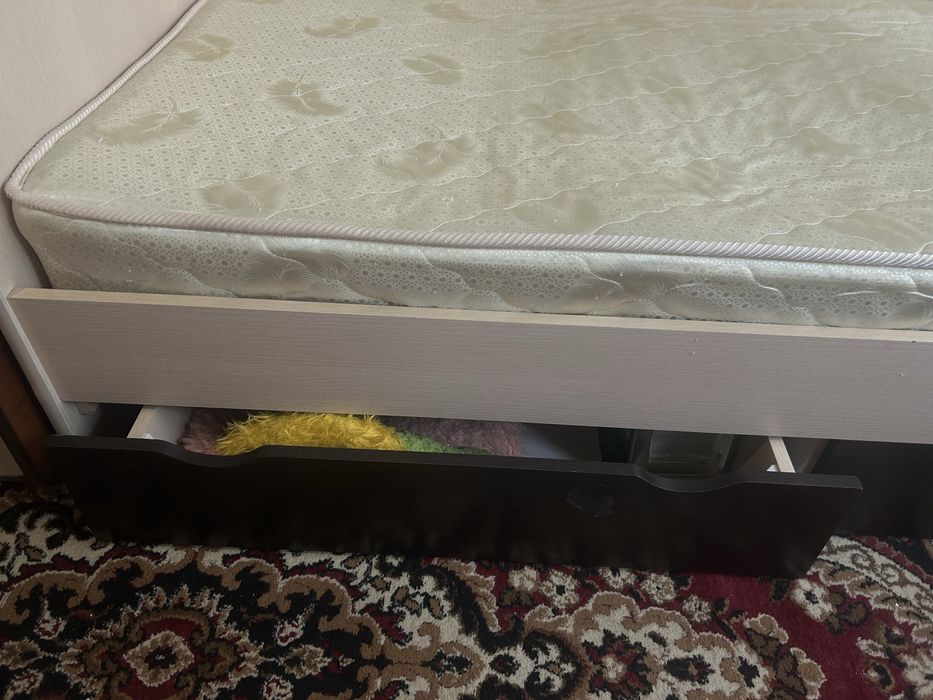 Продам кровать 80*170