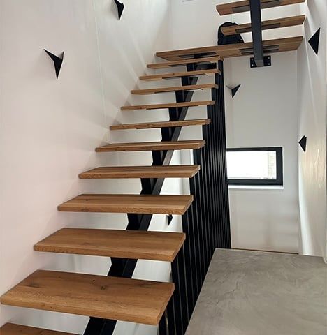 Scari metalice pe comanda