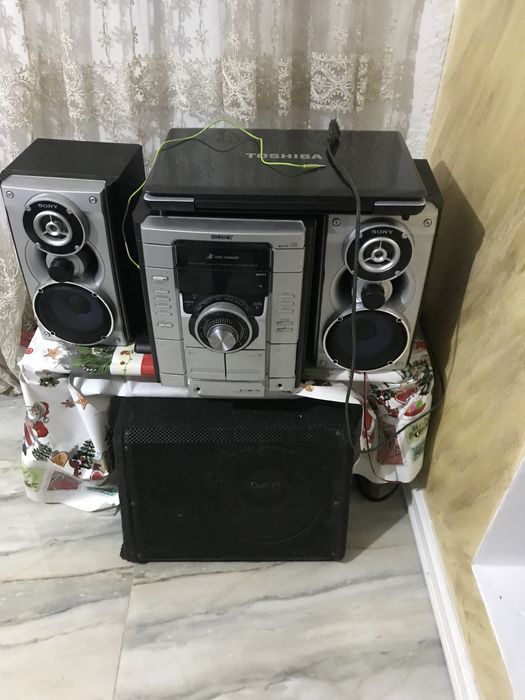 Vand combina sony +subwoofer