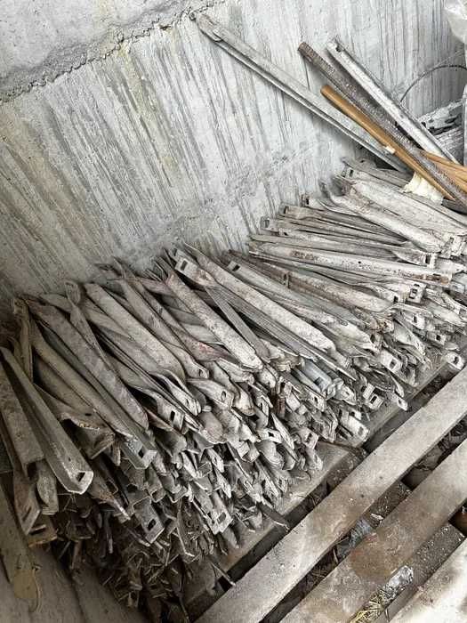 de inchiriat | PANOURI Cofraj, POPI și GRINZI Doka