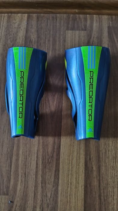 Apărători Adidas predator