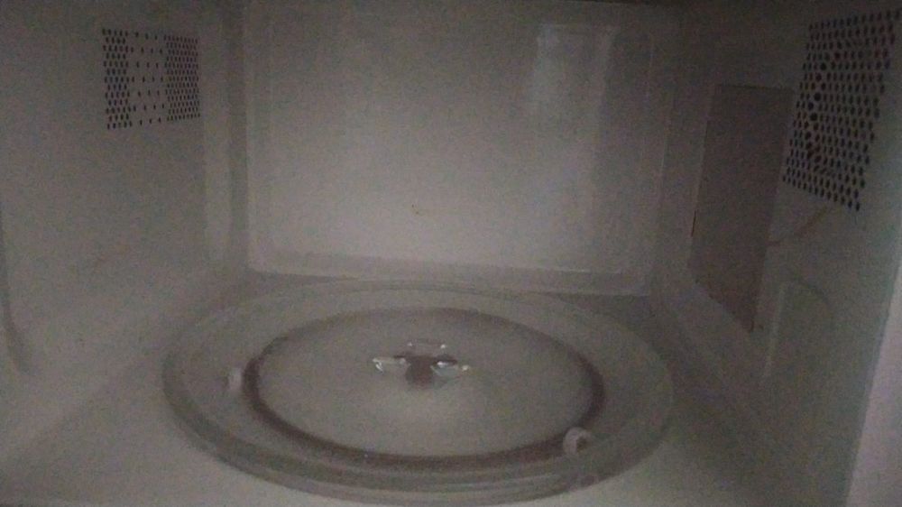 Микроволновая печь микроволновка