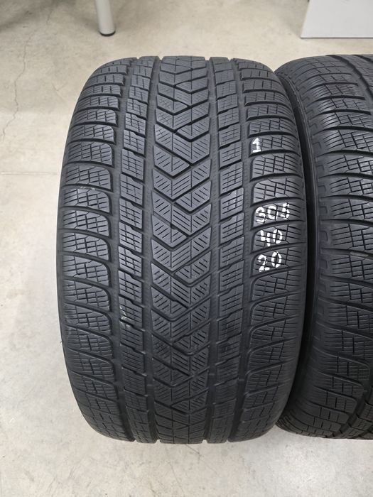 305/40/20 112V 2бр.PIRELLI WINTER-RUN FLAT-Неразличими от НОВИ