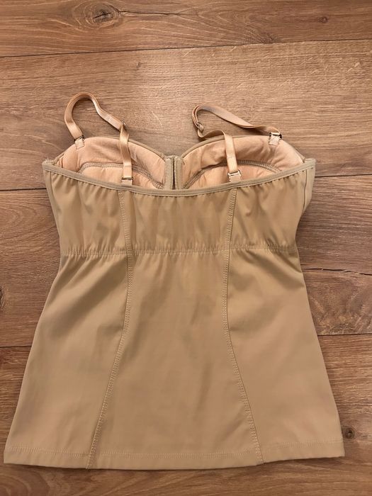 Бюстиета с твърда чашка XS в 3 цвята