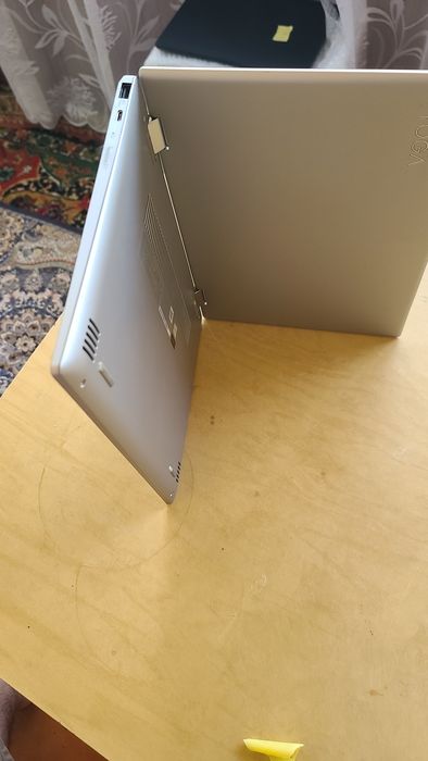 Lenovo Yoga — Premium 360° corei5 8/128
