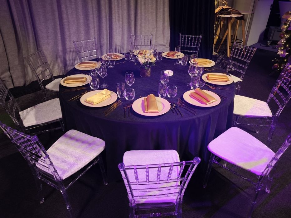 Луксозни прозрачни столове Шивари под наем за сватби