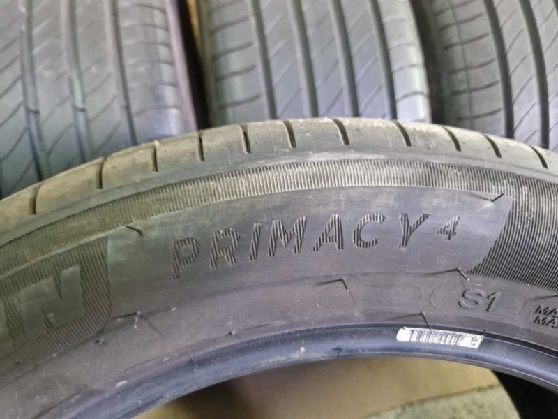 4 Michelin R18 215/55
летни гуми
DOT2321