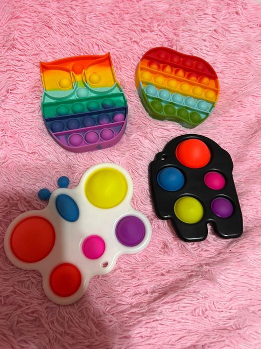 Продаю симплы димплы и поп иты