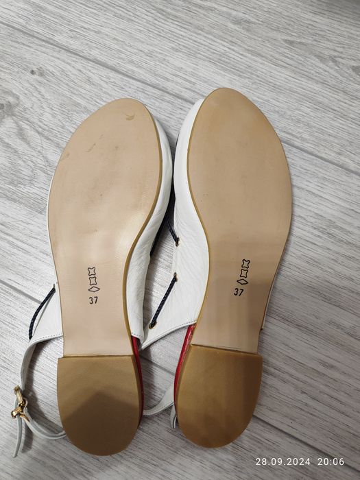 Белый кожанные балетки