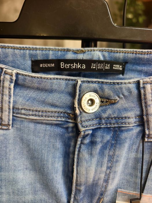 Дамски дънки Bershka 34 размер / 33 см талия