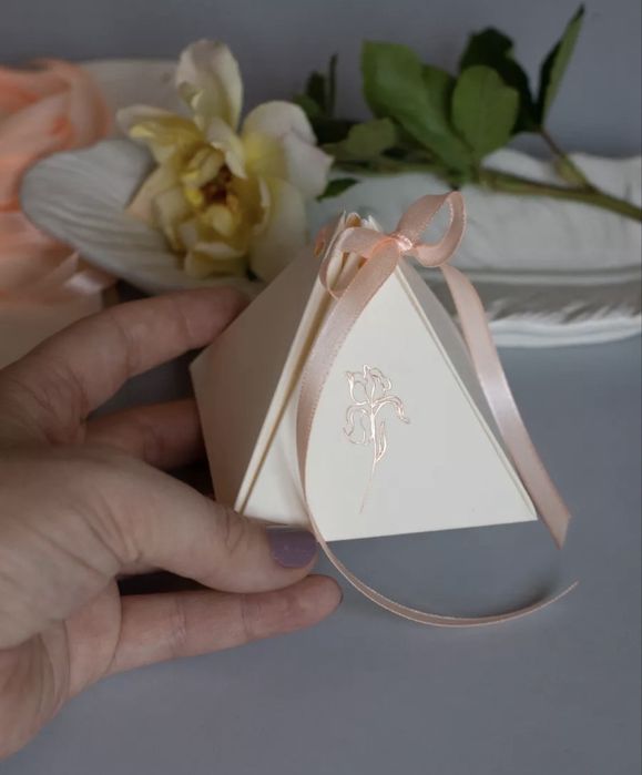 Бонбоньерки , тойбастар