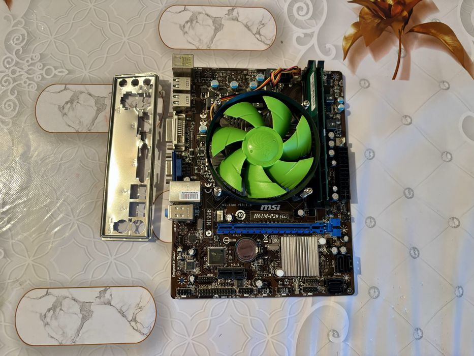 Продам комплект H61 DDR3