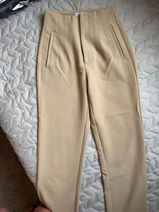 Дамски дрехи Zara Stradivarius