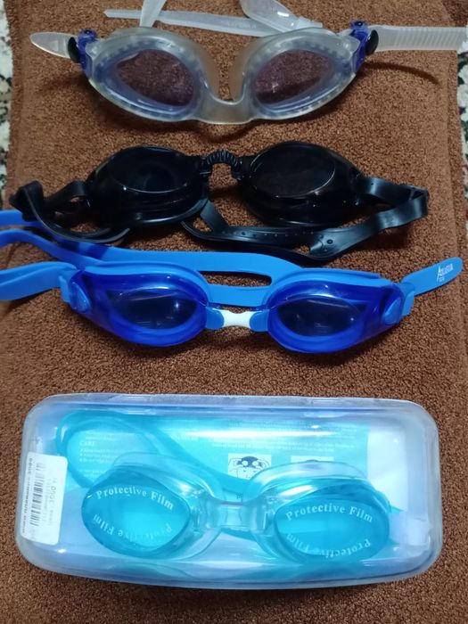 Очки для плавания
