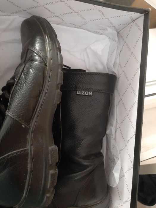 Ботинки Берцы  чёрные кожаные