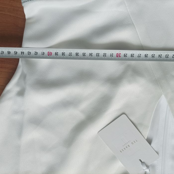 Ted Baker нова рокля Л размер N4