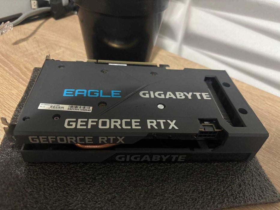 Видеокарта GIGABYTE GeForce RTX 3050 EAGLE OC 8GB