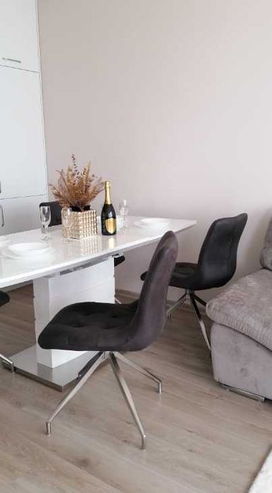 Дава се под наем Двустаен апартамент в Бургас, Славейков - 66 кв.м за 500 € - Снимка #4