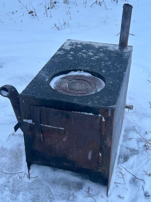 Железная печь для отопления
