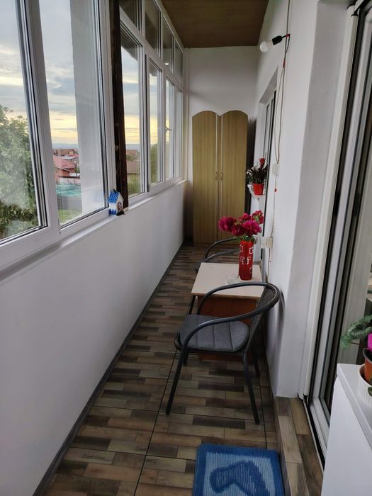 Vand apartament 3 camere in Simian
