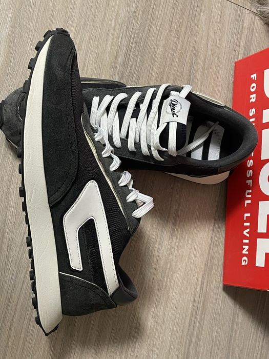 Adidasi Diesel, marimea 42